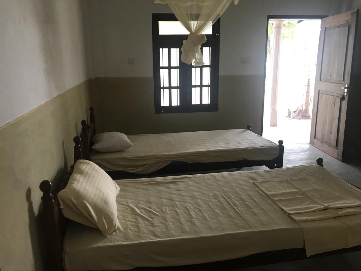 Reef Pasikudah Hotel Nachivantivu Exterior photo